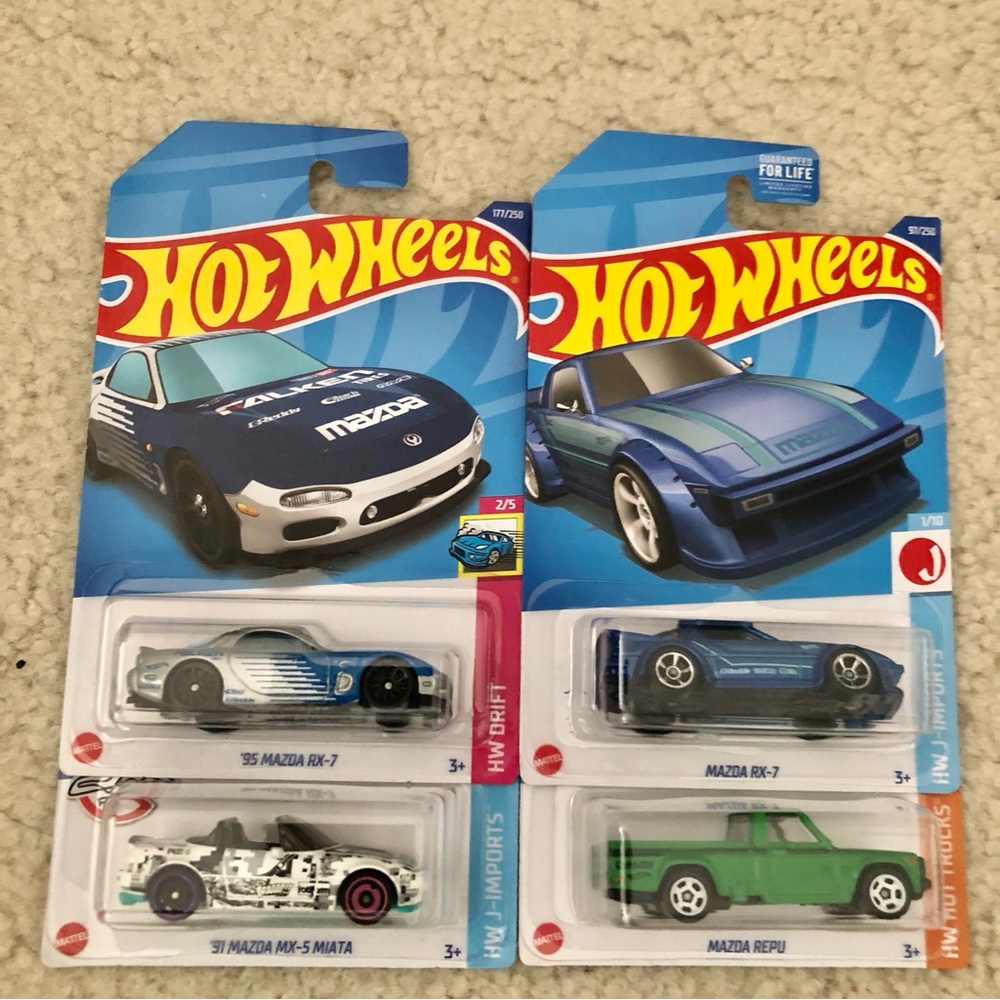 Hot Wheels Mazda Set (4)